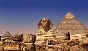 Wisata Sejarah Mesir Kuno Jejak Piramida dan Kuil